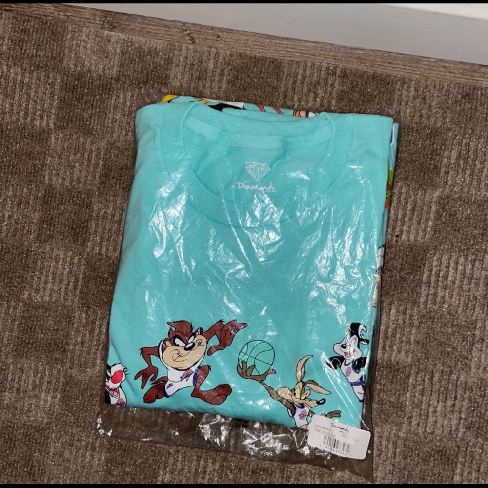 SOLD ❌ Space Jam 2 Looney Tunes Diamond Supply Tee